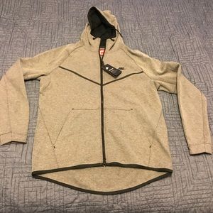 Nike Tech Fleece sweat jacket brand new